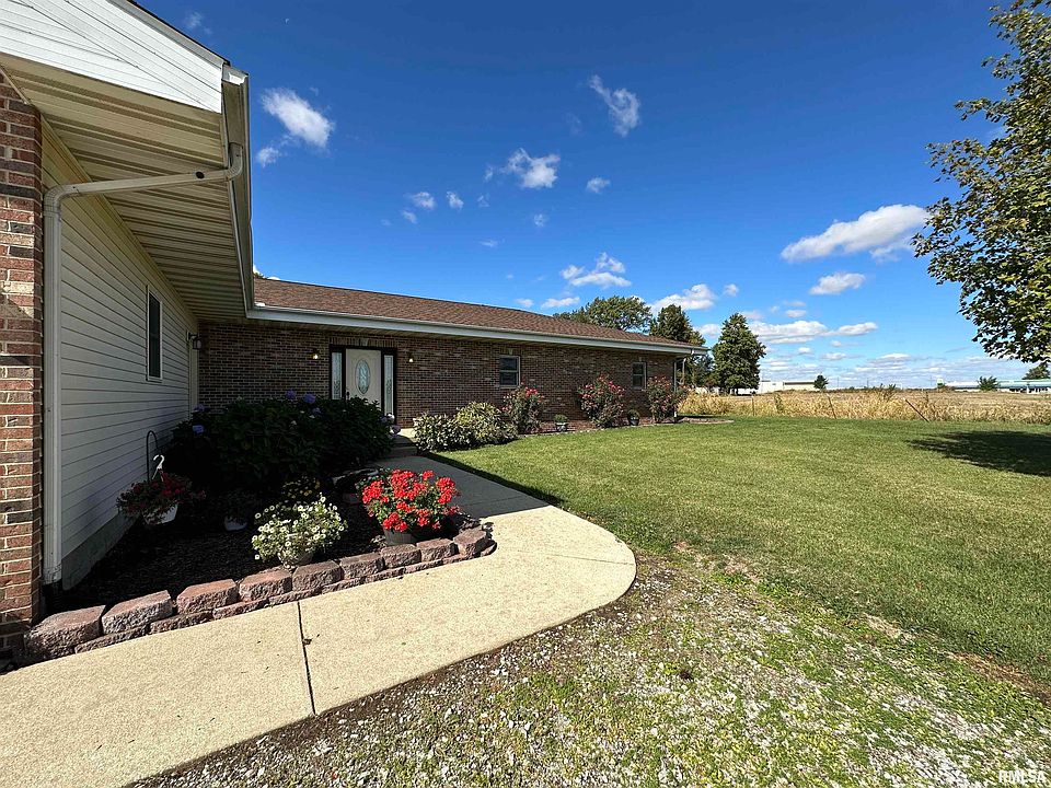 100 Beaman Dr, Illiopolis, IL 62539 Zillow
