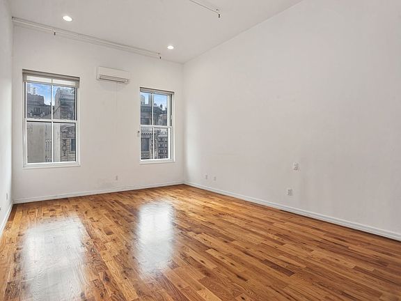 3rd image of 365 Canal St #5A