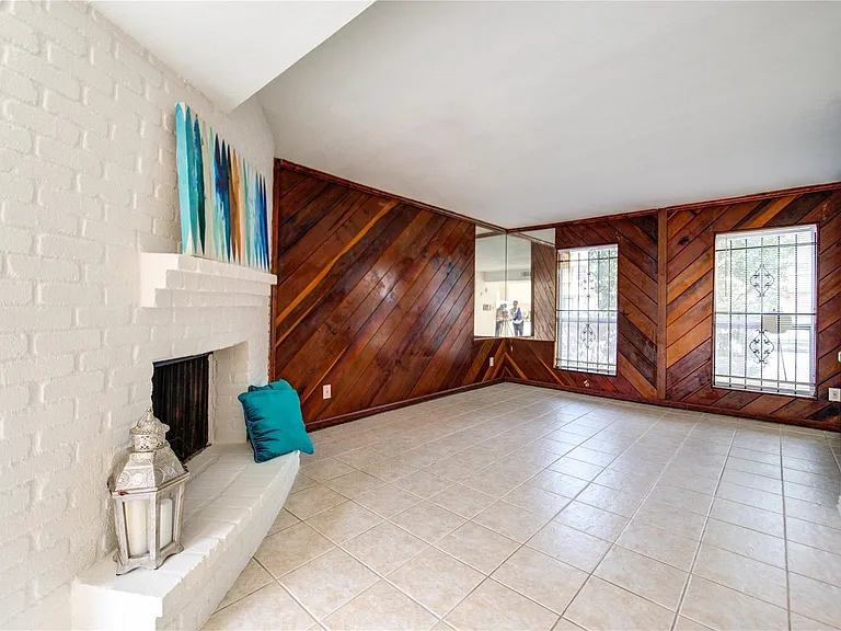 14633 Perthshire Rd — Photo 13
