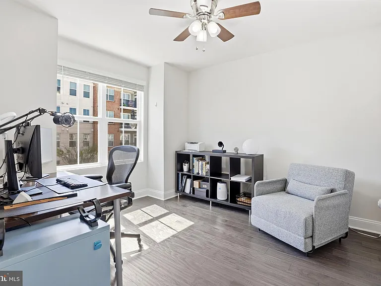 7140 Banbury Dr — Photo 21