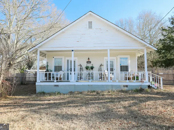 93 Arnco 3rd St, Newnan, GA 30263