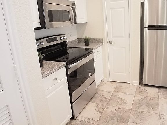 4th image of 860 N Orange Ave APT 147