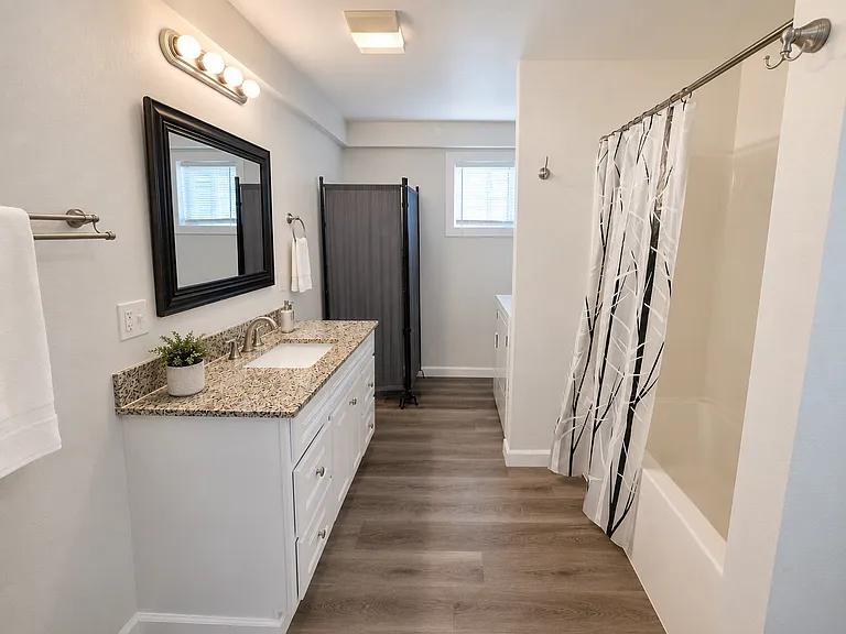 720 N Montesano St #720 — Photo 7