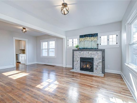 5th image of 5043 Woodland Ave