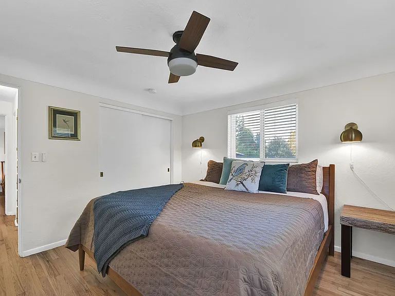 609 N Roosevelt St — Photo 9