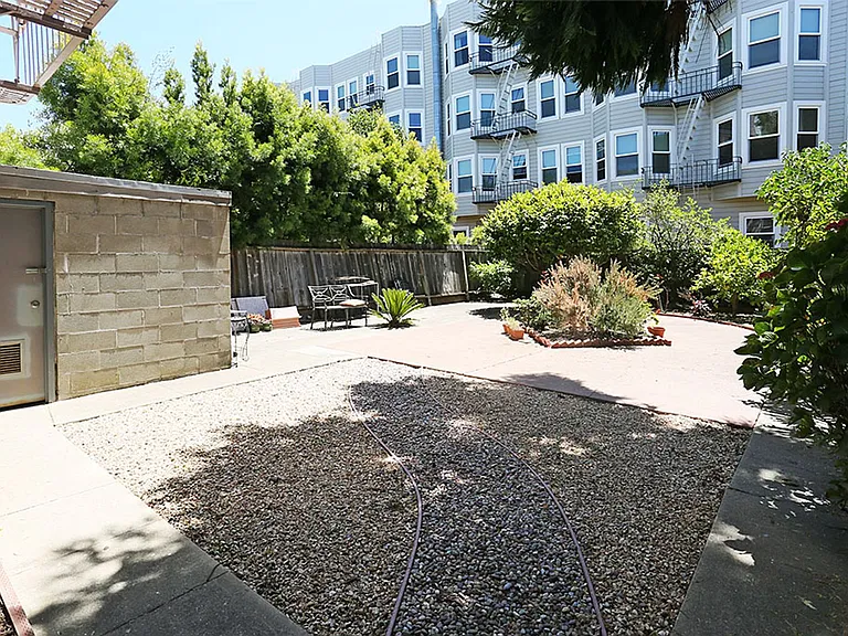2275 Francisco Street — Photo 11