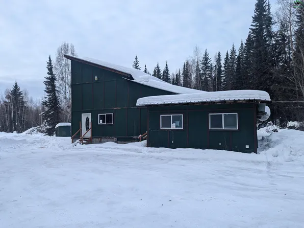 419 N Grange Hall Rd, Fairbanks, AK 99712