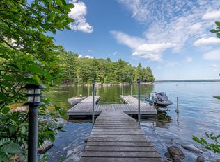 1 Day Rd, Raymond, ME 04071