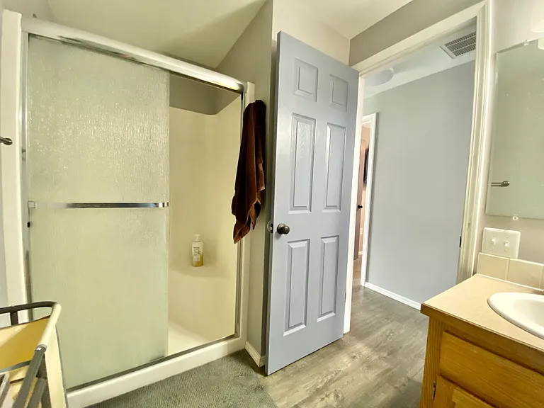 2226 S 66th Ave — Photo 17