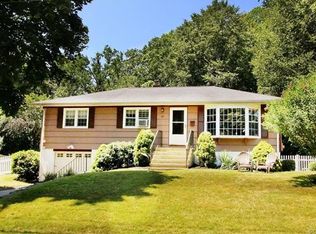 97 Beatrice Dr, West Haven, CT 06516