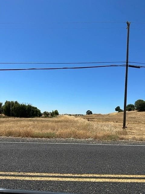 1st image of 2516 Village Dr