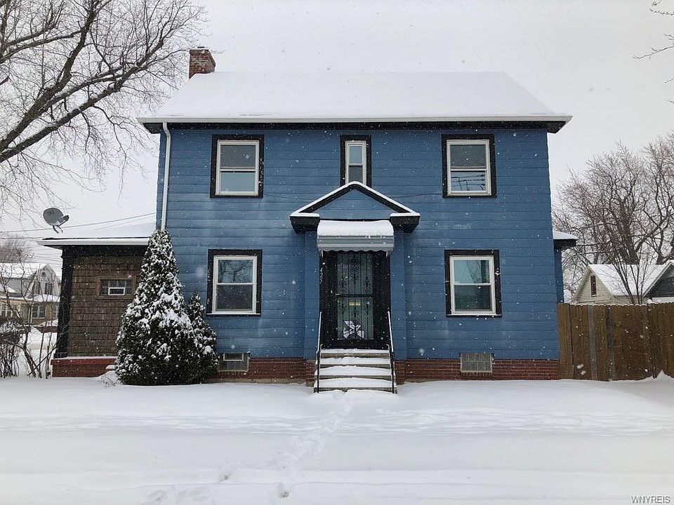 1st image of 425 Winspear Ave