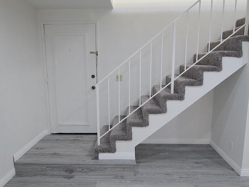 1st image of 4902 Kester Ave #3