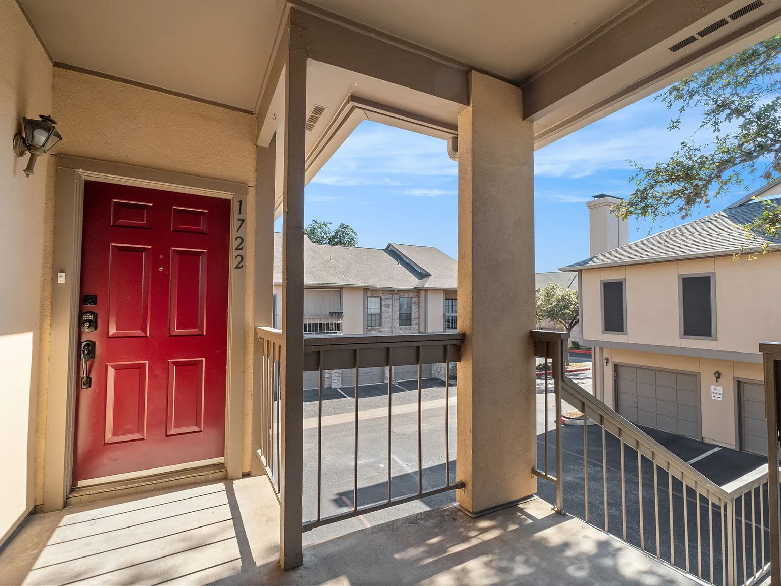 1 bed, 849 sqft, $1,175 — Photo 2