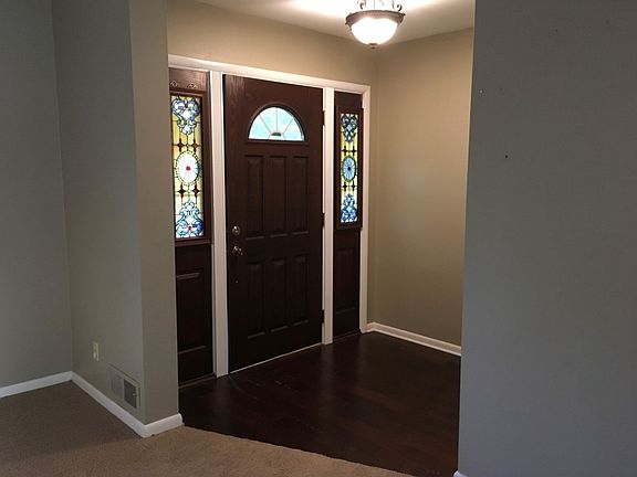 2nd image of 94 Arcadia Dr