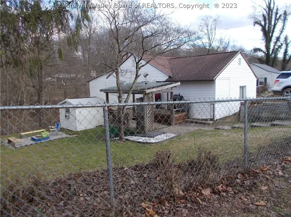 49 Gaston Ln, Charleston, WV 25302