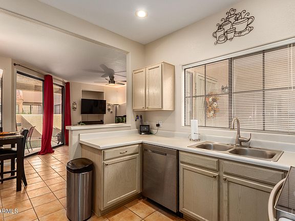 5th image of 1001 N Pasadena Street #133