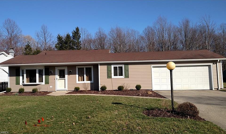 1st image of 15265 Walnut Creek Dr
