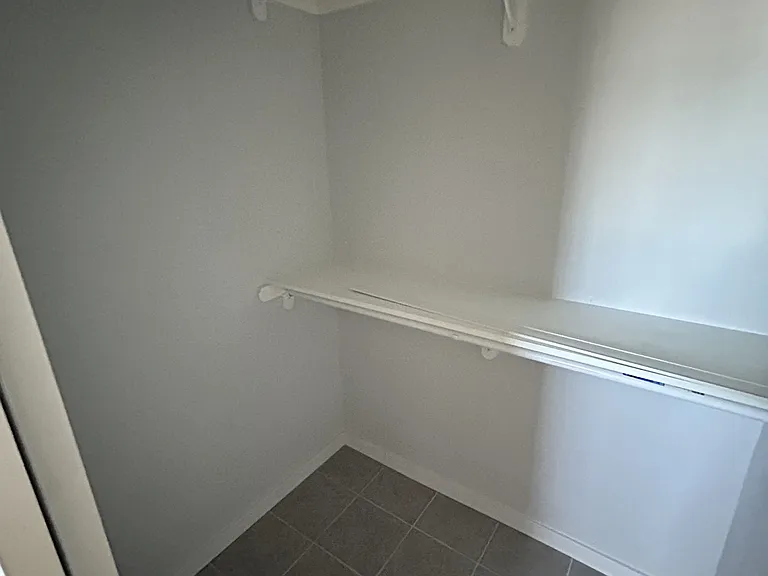 1849 W Waverly St — Photo 20