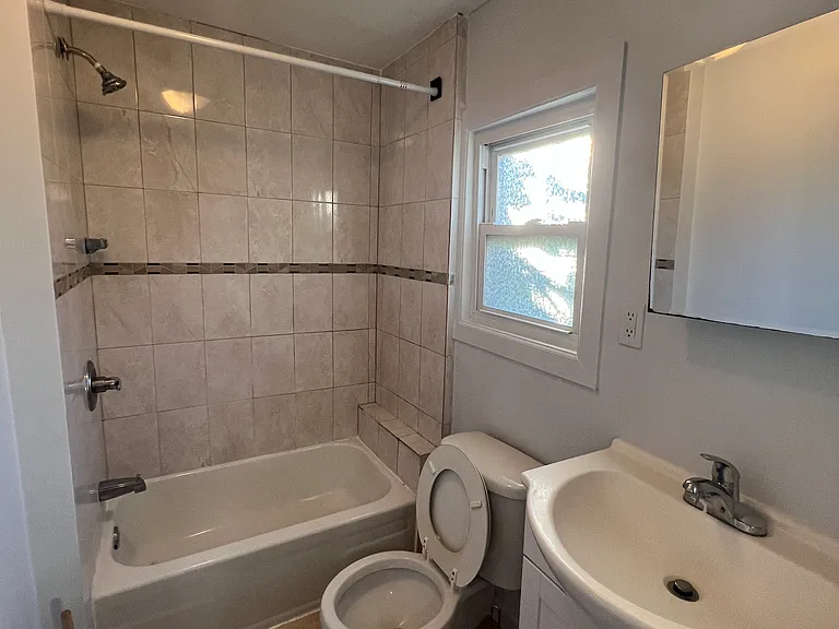 13 Garwood Pl #1 — Photo 9