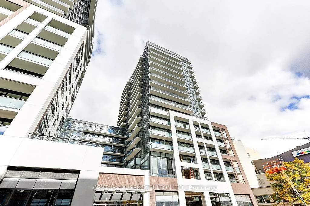460 Adelaide St E — Photo 1