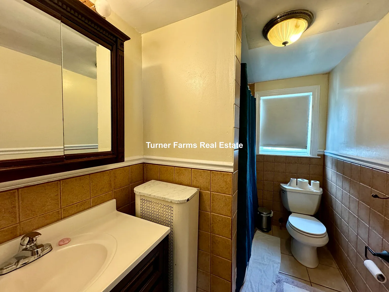 5 bed, 9999 sqft, $5,800 — Photo 3