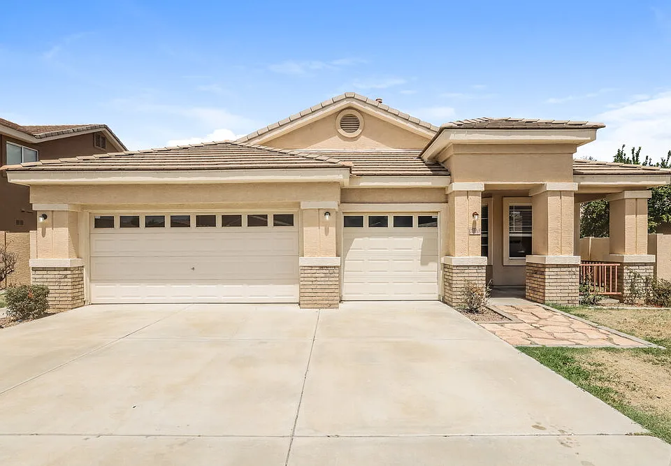 7010 W Irma Ln