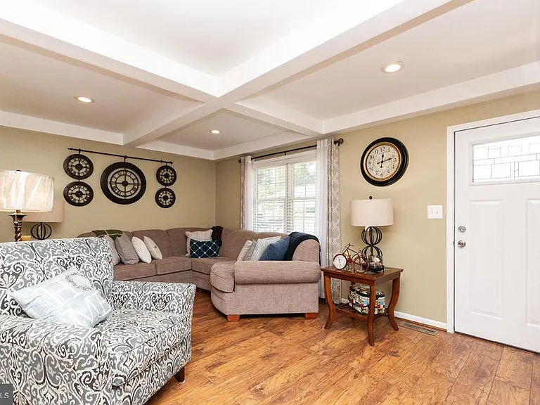 609 Wingleaf Ct — Photo 3