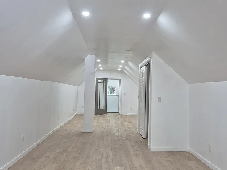 52 Bottle Hill Rd — Photo 10