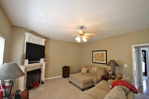 2nd image of 339 Annadel St