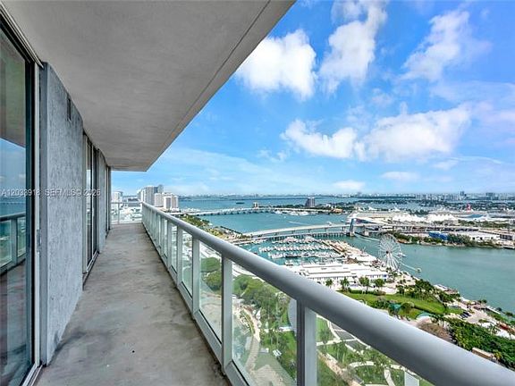 2nd image of 50 Biscayne Blvd APT 3802
