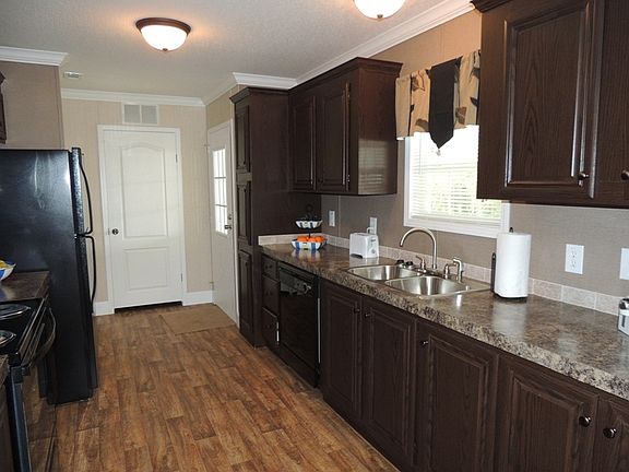 2nd image of 388 Zebra Dr