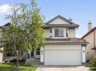316 W Mount Brewster Cir SE, Calgary, AB T2Z3J2