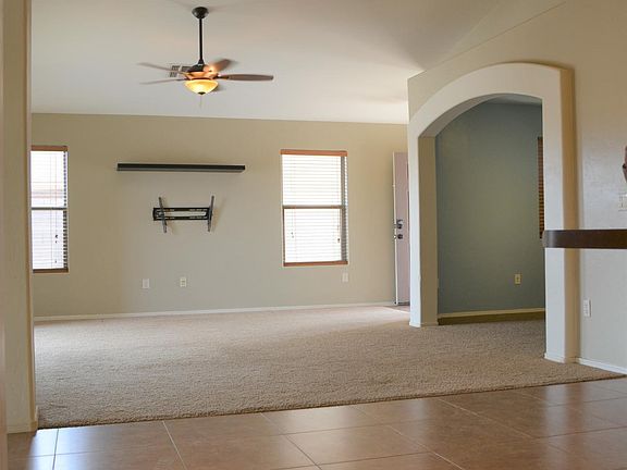 3rd image of 480 W Calle Paso Suave