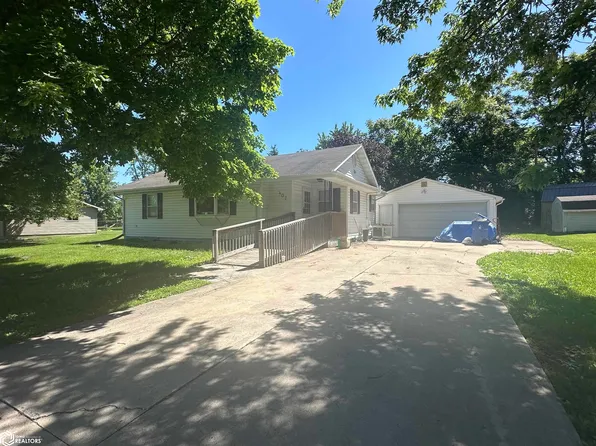407 N Grimmell Rd, Jefferson, IA 50129