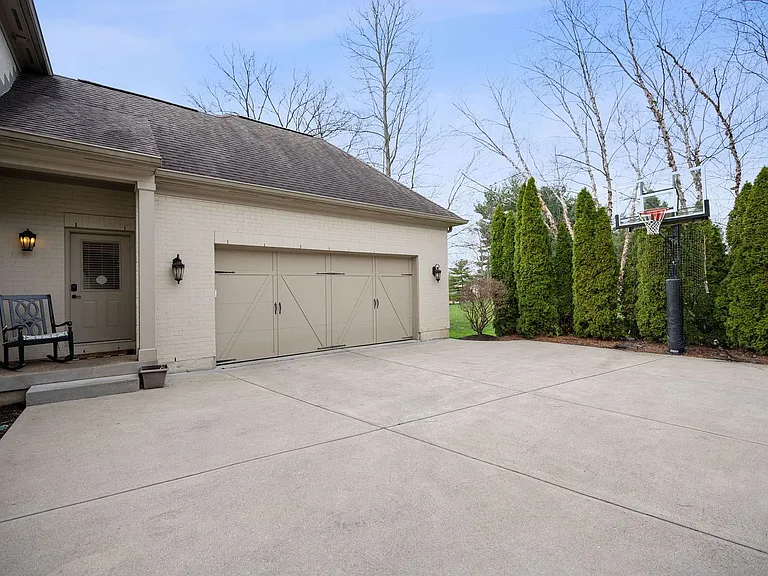 7715 Cathedral Hill Dr — Photo 72