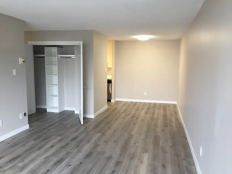 815 14th Ave SW — Photo 15