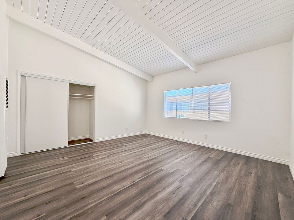 1st image of 820 Chestnut Ave #15