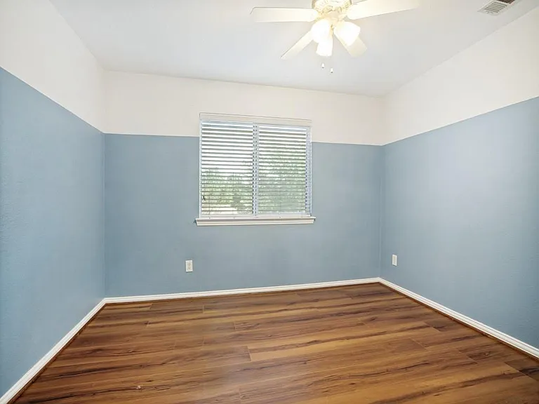 2737 Lynx Ln — Photo 19
