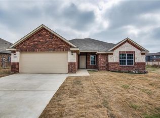 4125 Bridle Path Ln, Sanger, TX 76266
