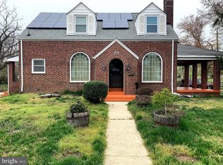 4890 Towne Park Rd, Suitland, MD 20746