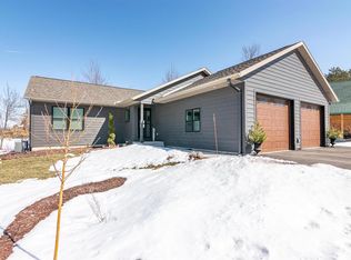 963 Shoreline Trl #969, Wisconsin Rapids, WI 54494