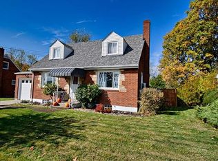 108 Magnolia Dr, Glenshaw, PA 15116