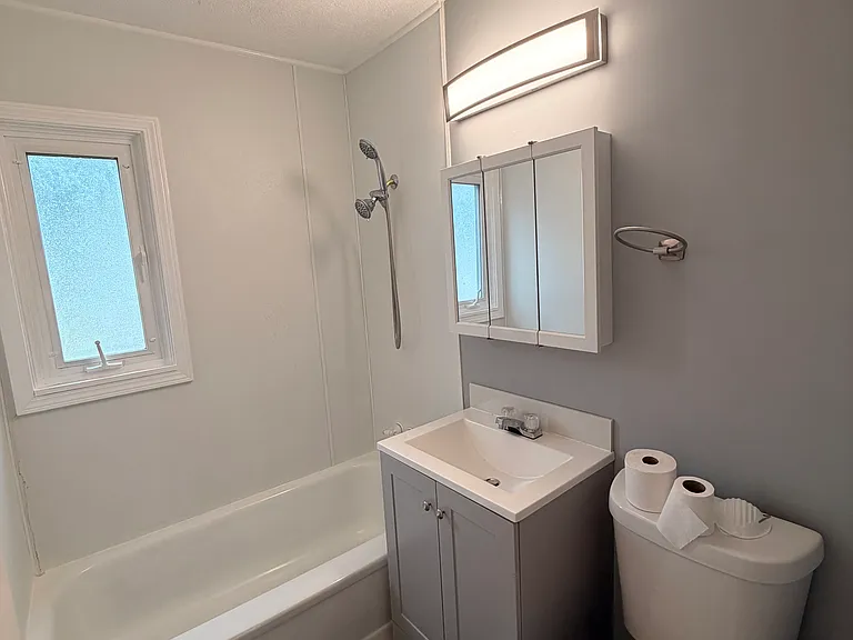 13610 Emery Ave — Photo 12