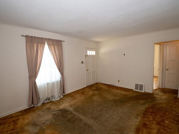 3rd image of 2427 E Corby Blvd
