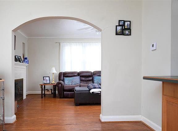 5th image of 6560 Mardel Ave