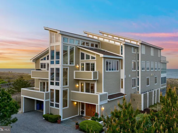 40113 Owens Ct, Fenwick Island, DE 19944