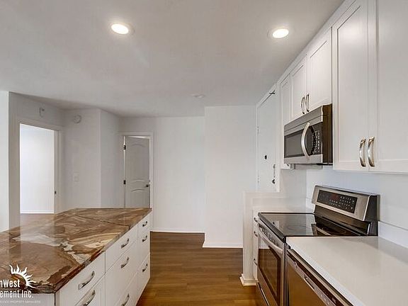 5th image of 3050 Rue D'orleans #498