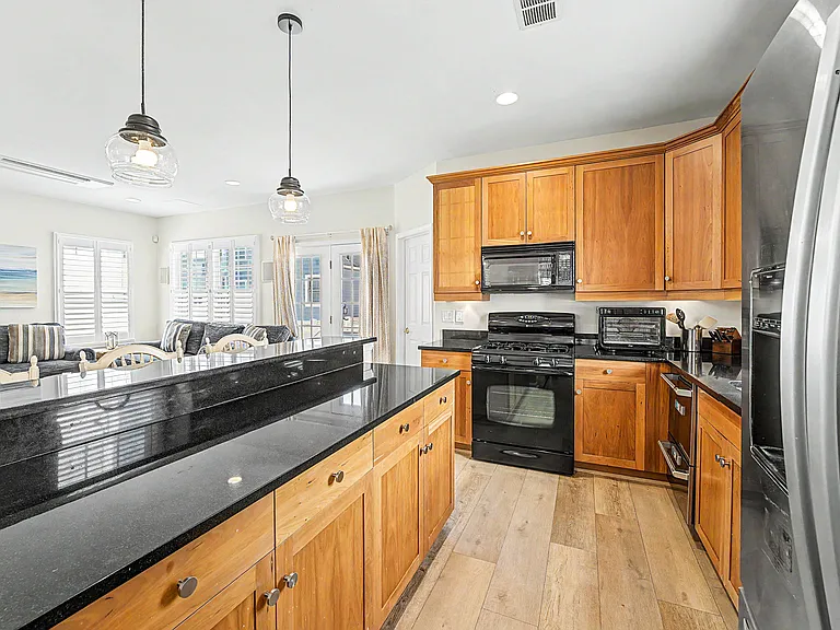 2 S Coolidge Ave #B — Photo 9