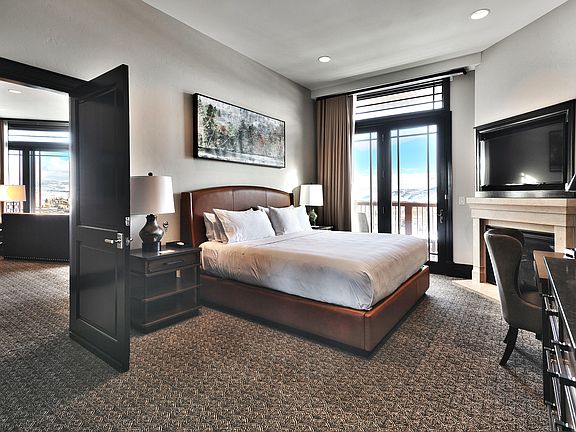 5th image of 2100 Frostwood Dr #5160